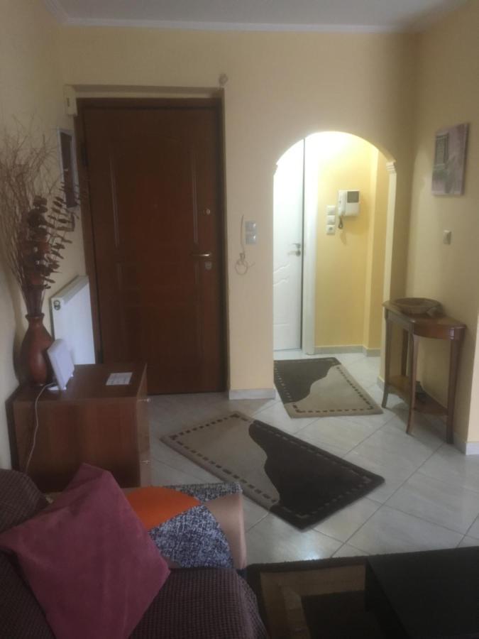 Second Floor Best Stay Афины Экстерьер фото